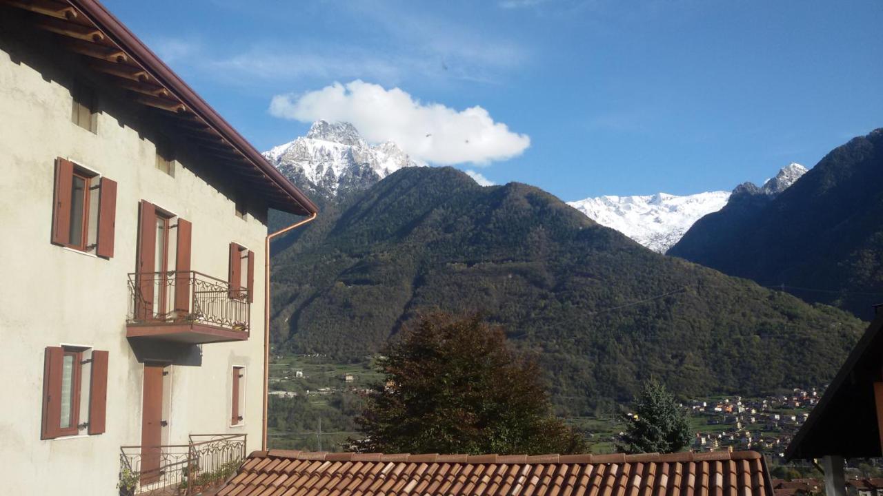 Catif Ladru Acomodação com café da manhã Cerveno Exterior foto